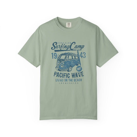 Surfing Camp Pacific Wave (Unisex T-shirt)